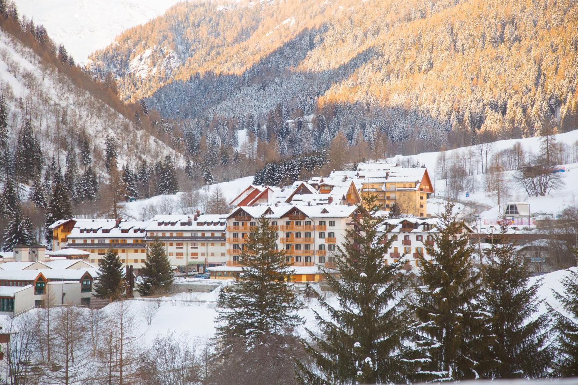Hotel Vioz Peio Fonti Bagian luar foto