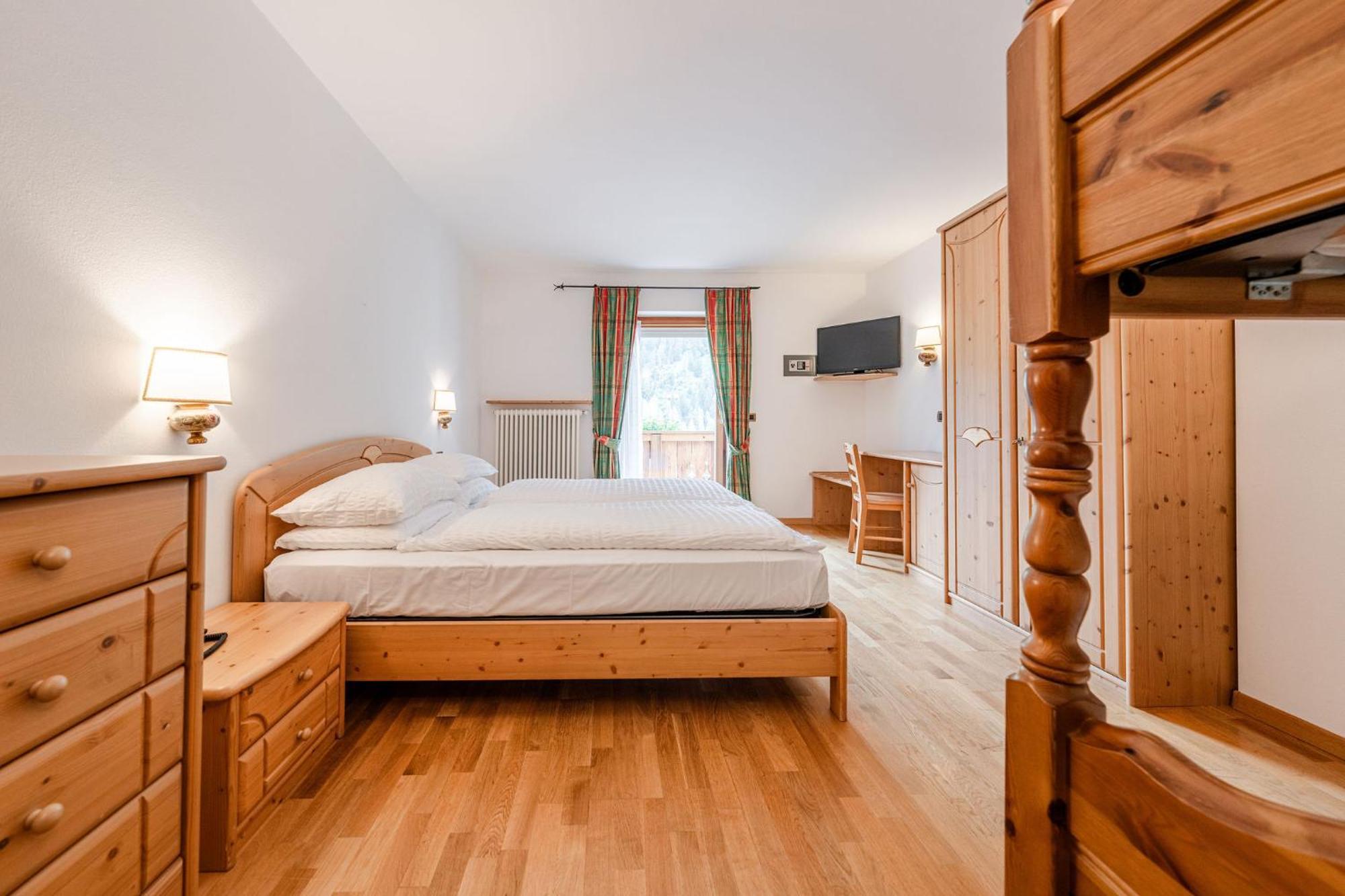 Hotel Vioz Peio Fonti Bagian luar foto